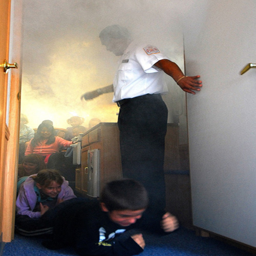 کارهای لازم در زمان آتش سوزی در مدرسه